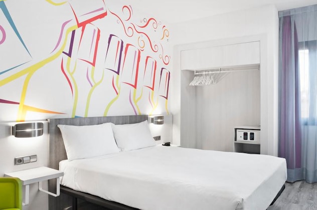 Gallery - Hotel Ibis Styles Madrid Prado