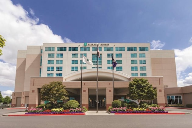 Gallery - Embassy Suites by Hilton Portland Airport