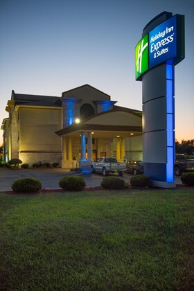 Gallery - Holiday Inn Express & Suites Wauseon, An Ihg Hotel