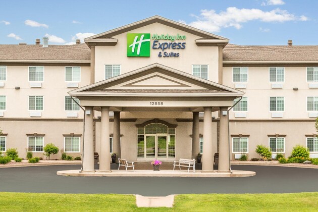 Gallery - Holiday Inn Express & Suites Eau Claire North, An Ihg Hotel
