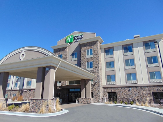 Gallery - Holiday Inn Express and Suites Springville South P