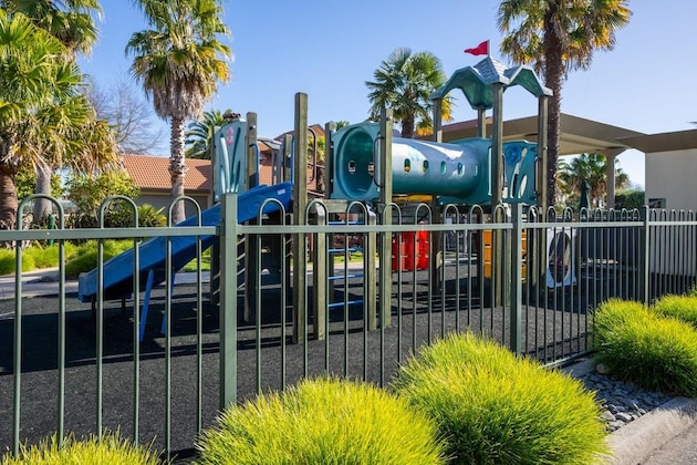 Gallery - Regal Palms Resort