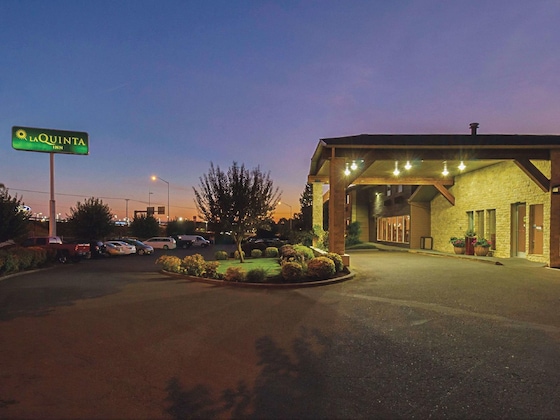 Gallery - La Quinta Inn & Suites By Wyndham Woodburn