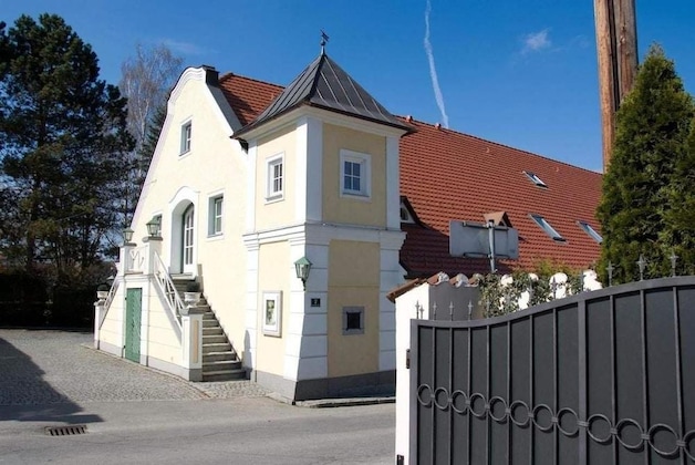 Gallery - Biedermeier Hof