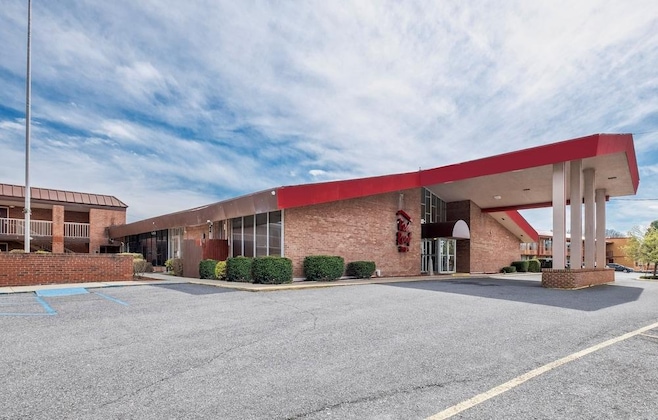 Gallery - Red Roof Inn Marion, Va