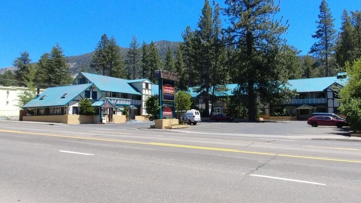 Gallery - Econo Lodge Inn & Suites South Lake Tahoe