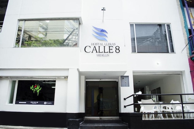 Gallery - Hostal Lleras Calle 8
