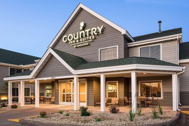 Gallery - Country Inn & Suites By Radisson, Chippewa Falls, Wi