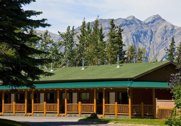 Gallery - Overlander Mountain Lodge