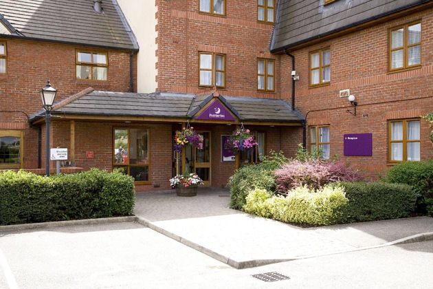 Gallery - Premier Inn Peterborough (Hampton)
