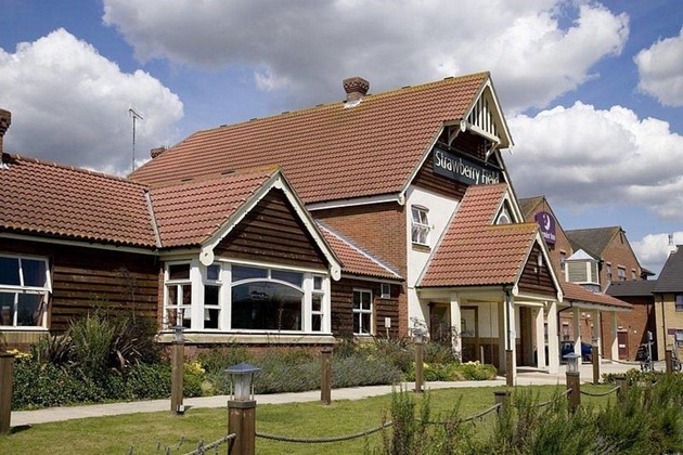 Gallery - Premier Inn Southend Airport