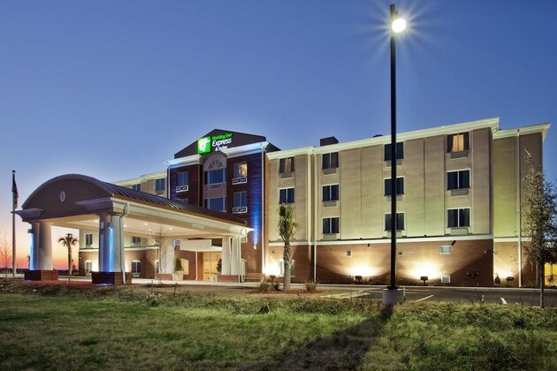 Gallery - Holiday Inn Express And Suites Moultrie, An Ihg Hotel