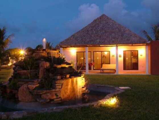Gallery - Hotel Las Hojas Resort & Beach Club