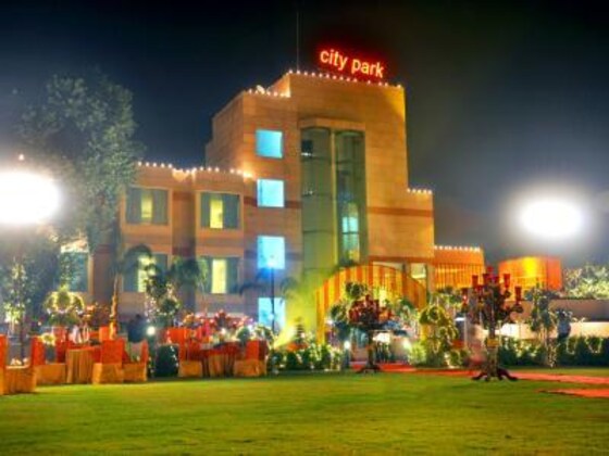 Gallery - City Park Airport Hotel New Dehli
