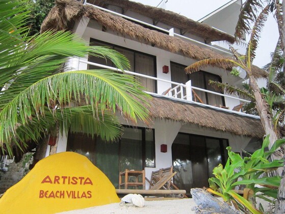 Gallery - Hoteles 9 habitaciones en Yapak, Punta Bunga Beach