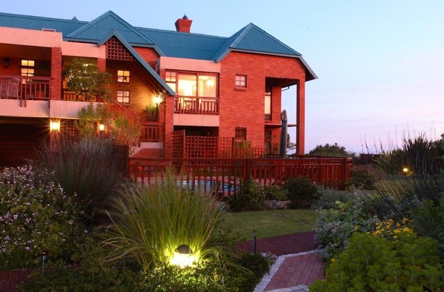 Gallery - Dolphin Dunes Guest House