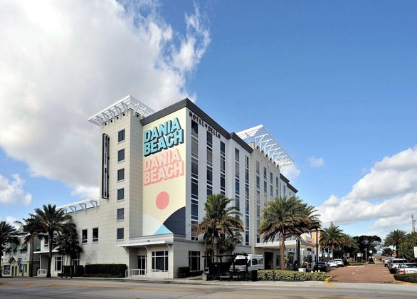 Gallery - Hotel Dello Fort Lauderdale Airport, Tapestry Collection by Hilton