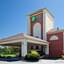 Holiday Inn Express & Suites Milford, An Ihg Hotel