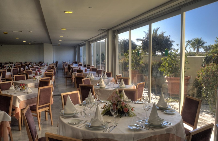 Restaurant - 1